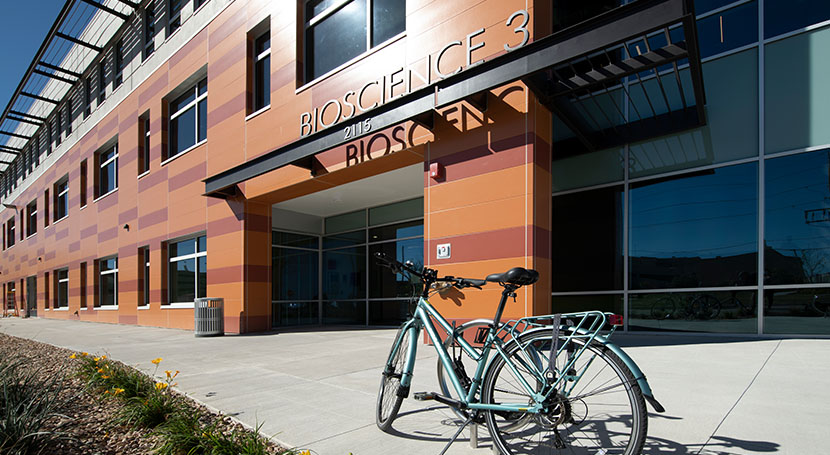 Main entrance, Bioscience 3